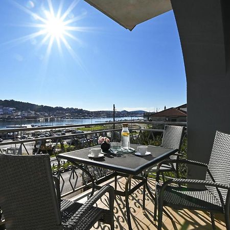 Holiday House Vukman Trogir Luaran gambar