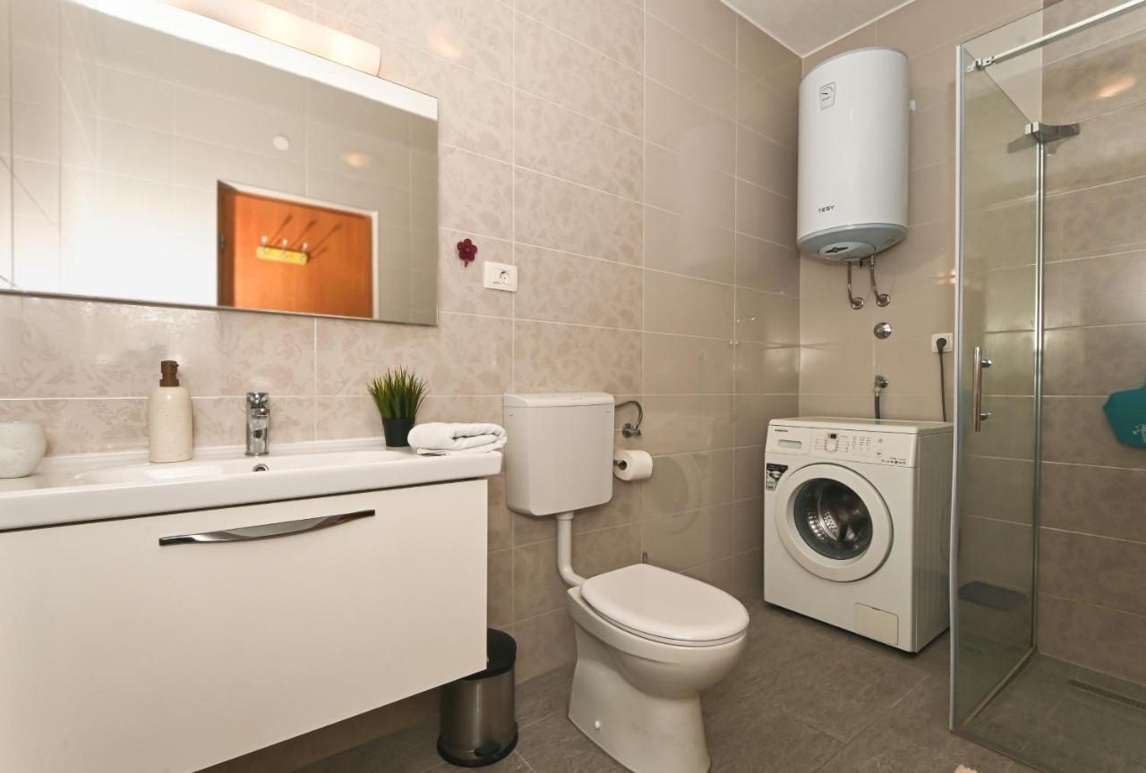 Holiday House Vukman Trogir Luaran gambar