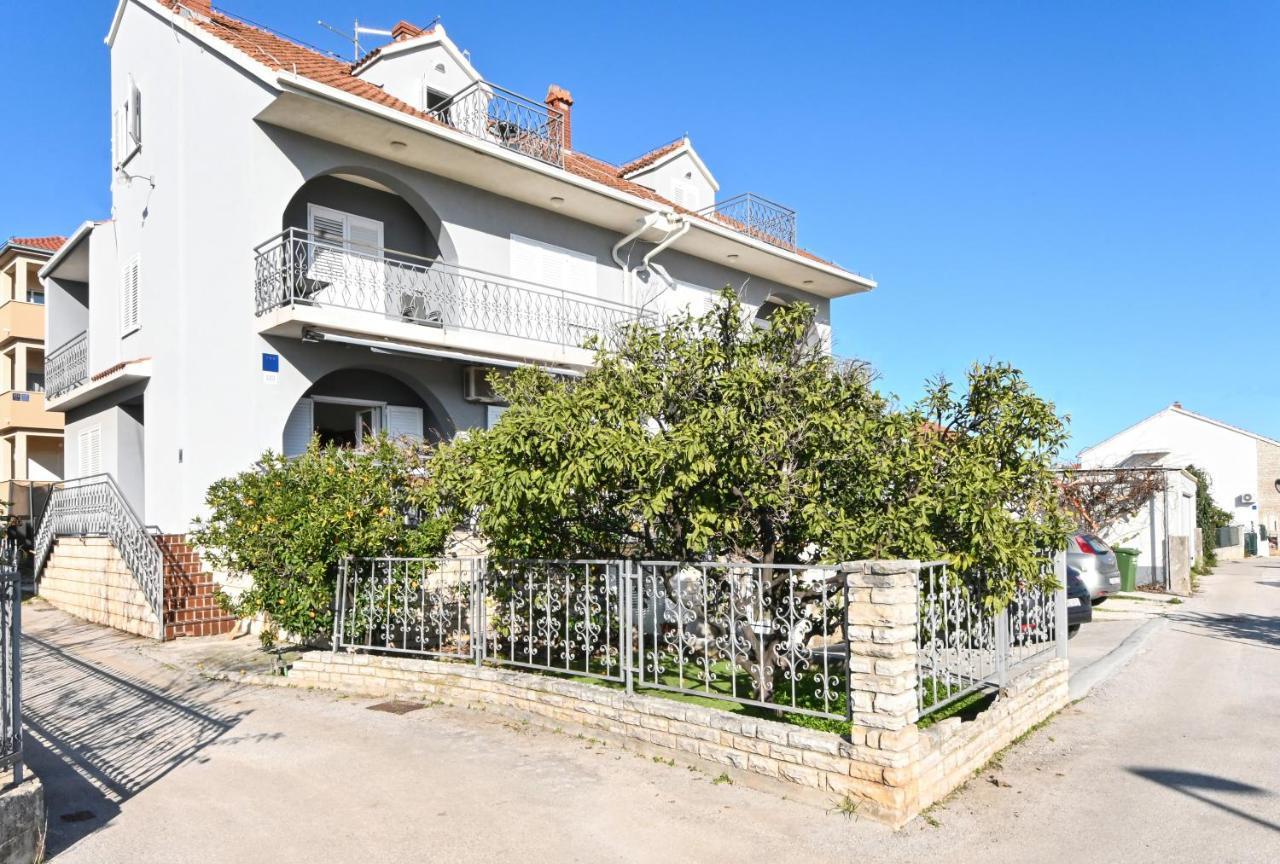 Holiday House Vukman Trogir Luaran gambar