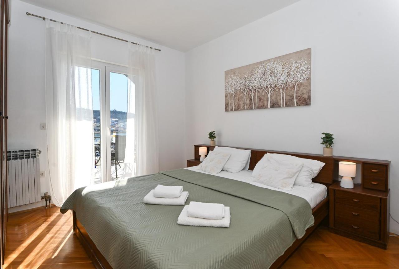 Holiday House Vukman Trogir Luaran gambar