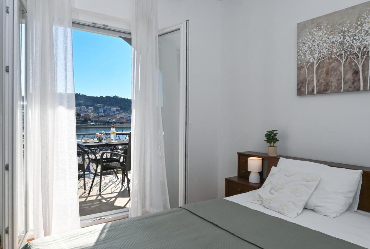 Holiday House Vukman Trogir Luaran gambar
