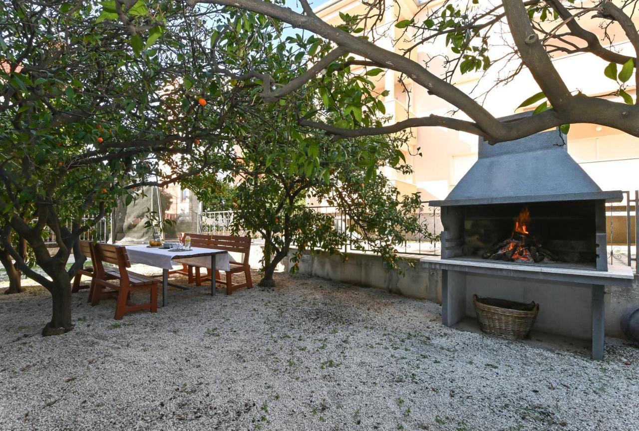 Holiday House Vukman Trogir Luaran gambar