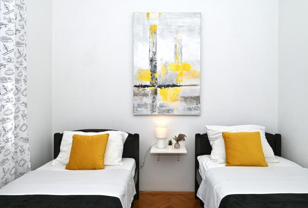 Holiday House Vukman Trogir Luaran gambar